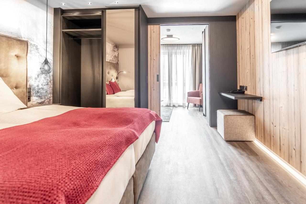 Hotel Astrid - Inklusive Kostenfreier Jokercard Saalbach-Hinterglemm Extérieur photo